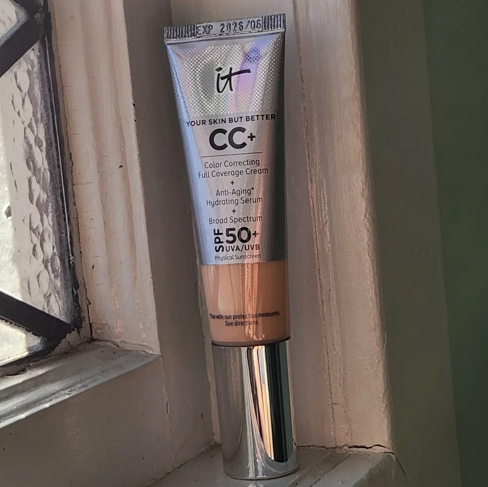 NIB IT COSMETICS CC CREAM TINT FOUNDATION IN FAIR BEIGE